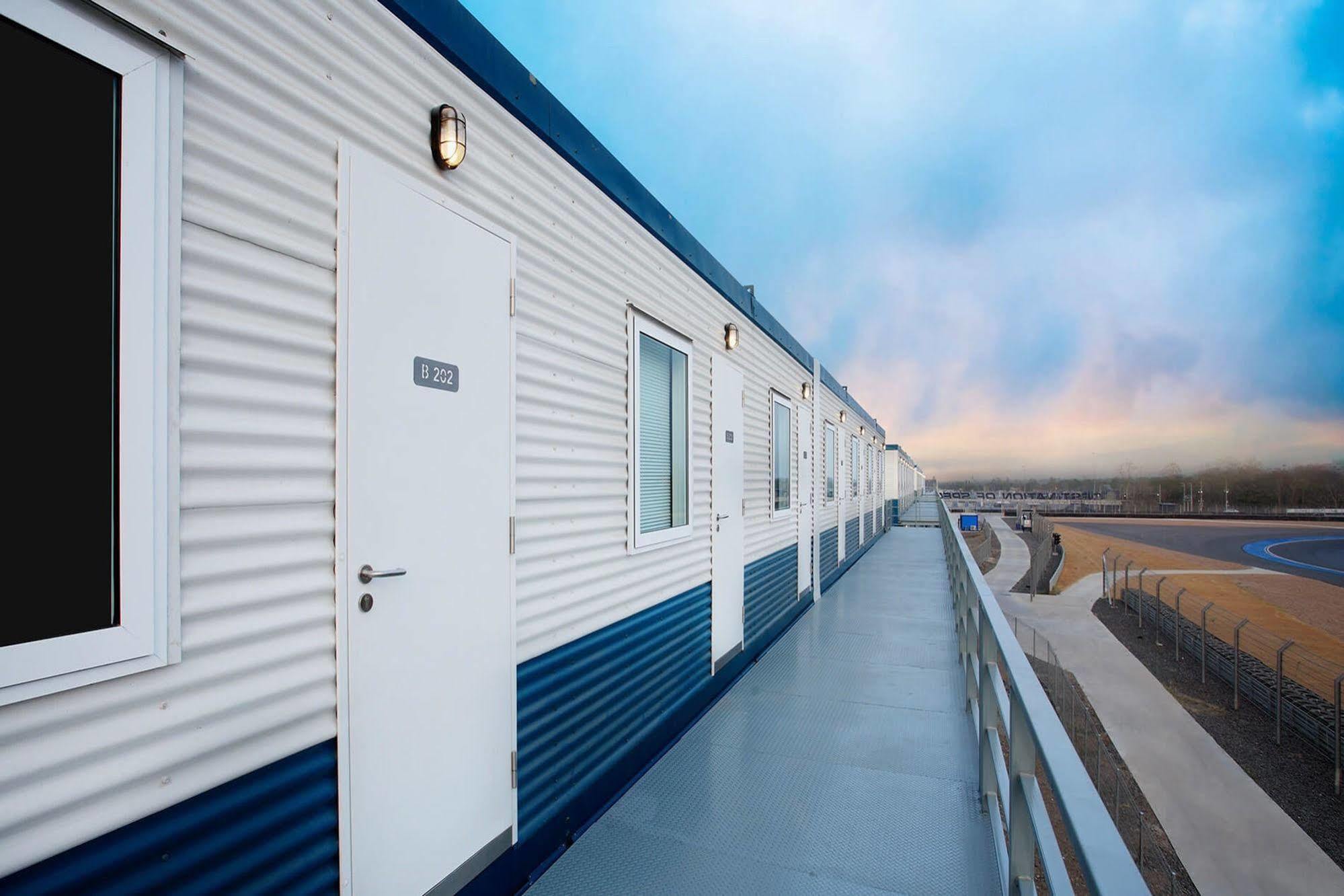 Bric Box Hotel Buriram Kültér fotó